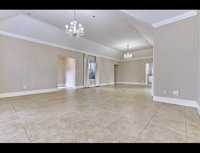 3 BEDROOM FREESTANDING FOR SALE IN WATERFALL VALLEY MATURE LIFESTYLE ESTATE